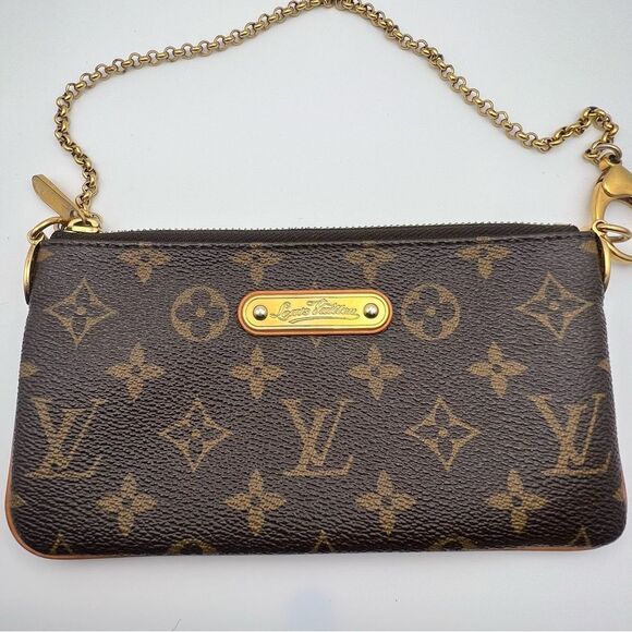 Louis Vuitton Handbags - Louis Vuitton Monogram Milla MM Pouchette